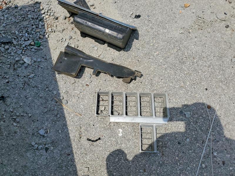 58765876 :رقم المزاد ، 1GCCC14D9BS182084 vin ، 1981 Chevrolet C10 مزاد بيع