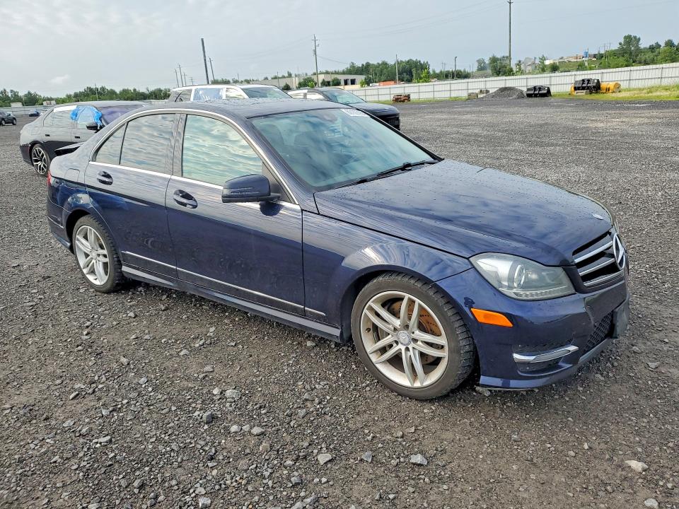 63150996 :رقم المزاد ، WDDGF8AB6EA939950 vin ، 2014 Mercedes-benz C مزاد بيع