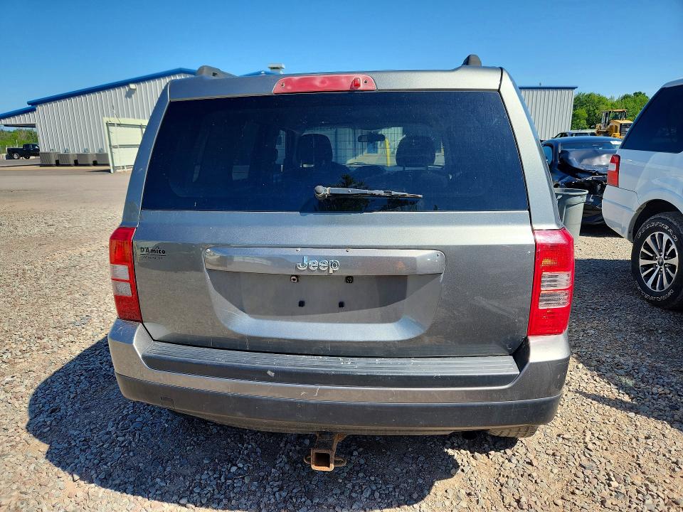 61488946 :رقم المزاد ، 1C4NJPBB6CD566235 vin ، 2012 Jeep Patriot مزاد بيع