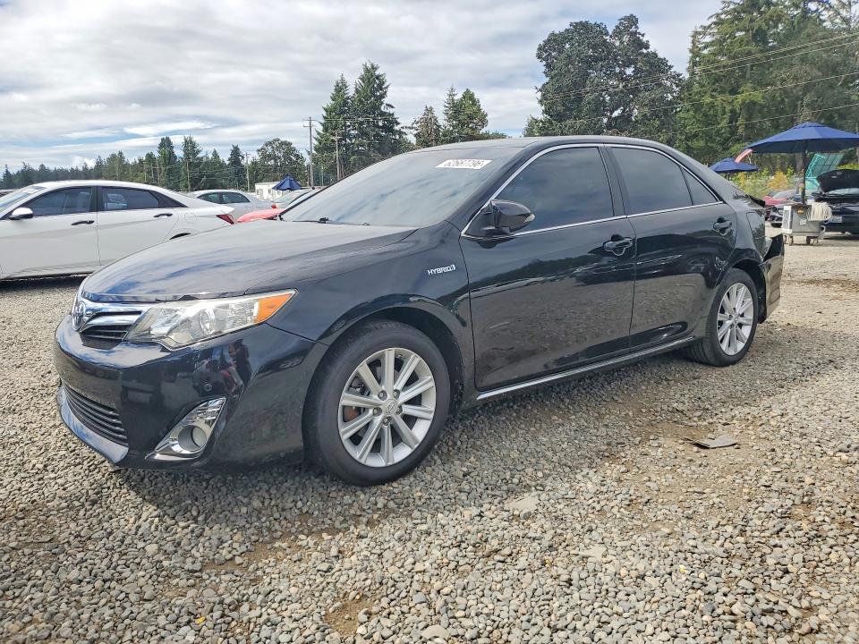 2014 Toyota Camry Hybrid მანქანა იყიდება აუქციონზე, vin: 4T1BD1FK3EU124481, აუქციონის ნომერი: 62667796