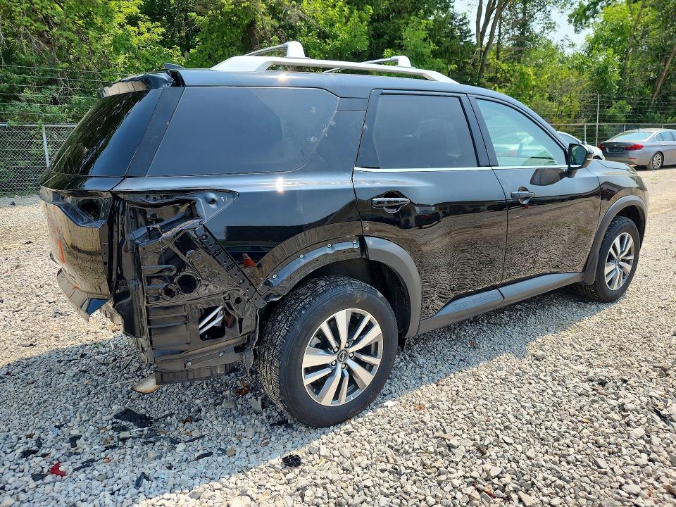 61006056 :رقم المزاد ، 5N1DR3CC1RC300121 vin ، 2024 Nissan Pathfinder مزاد بيع