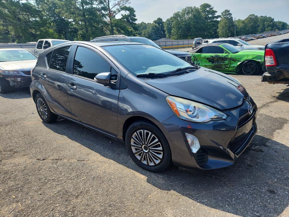62573296 :رقم المزاد ، JTDKDTB34G1138229 vin ، 2016 Toyota Prius C مزاد بيع