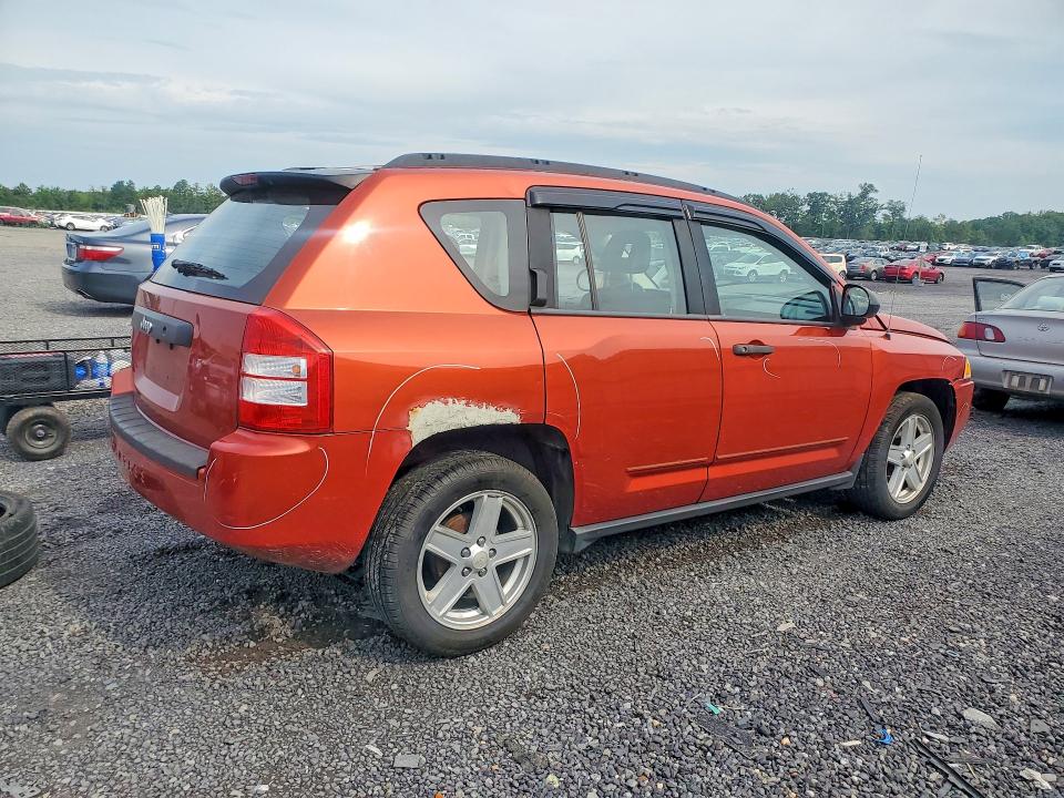 60736706 :رقم المزاد ، 1J8FT47W18D707897 vin ، 2008 Jeep Compass مزاد بيع