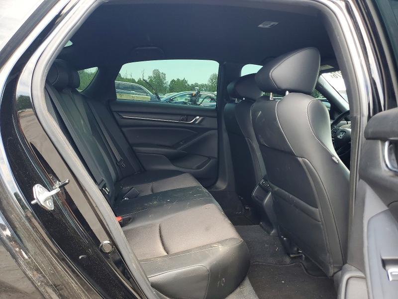 60958276 :رقم المزاد ، 1HGCV1F31NA070633 vin ، 2022 Honda Accord مزاد بيع