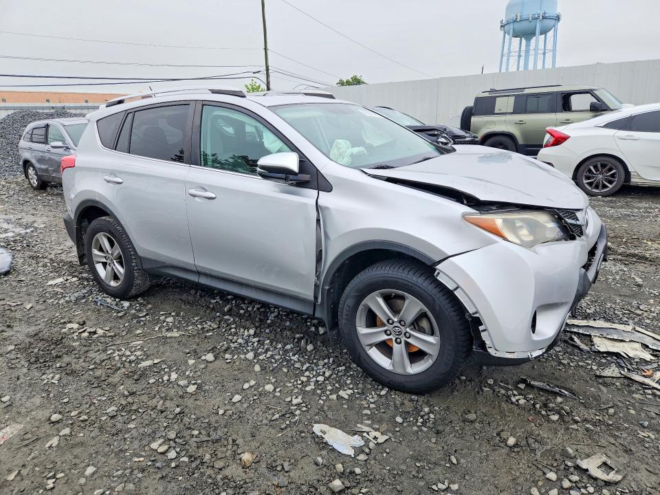 60280496 :رقم المزاد ، 2T3RFREV5FW319218 vin ، 2015 Toyota Rav4 مزاد بيع