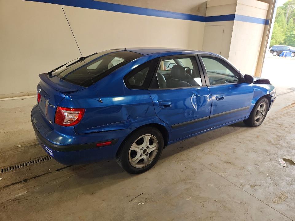 60693136 :رقم المزاد ، KMHDN56D34U127183 vin ، 2004 Hyundai Elantra مزاد بيع