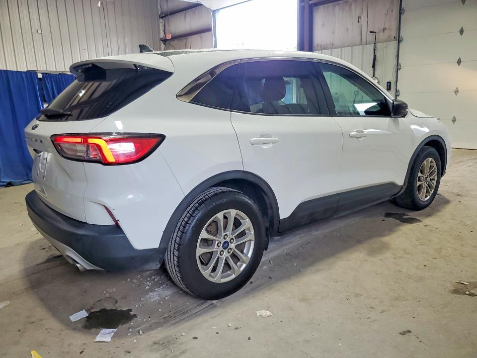 62066766 :رقم المزاد ، 1FMCU0G62NUA46453 vin ، 2022 Ford Escape مزاد بيع