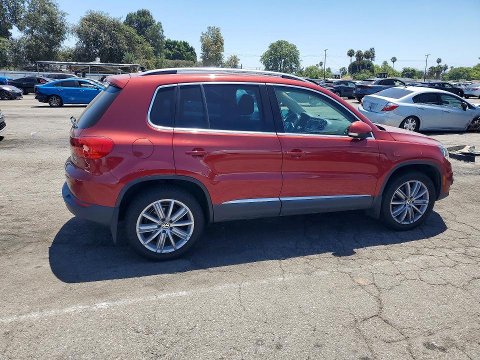 Продажа на аукционе авто 2012 Volkswagen Tiguan, vin: WVGBV7AX2CW102668, номер лота: 63168776