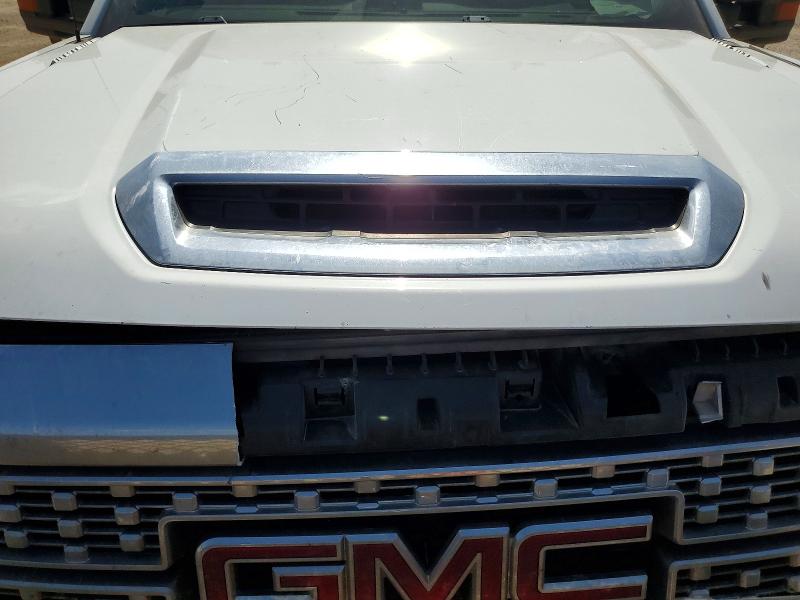 63497666 :رقم المزاد ، 1GT12UEY3JF251808 vin ، 2018 Gmc Sierra مزاد بيع