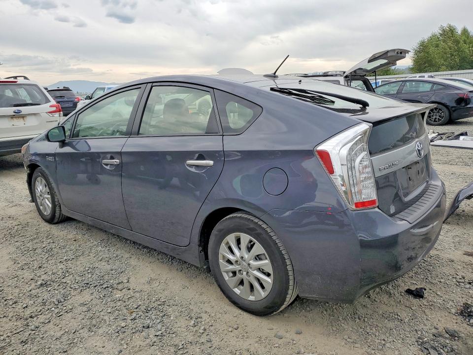 2015 Toyota Prius Plug-in Hybrid მანქანა იყიდება აუქციონზე, vin: JTDKN3DP7F3069309, აუქციონის ნომერი: 61025636