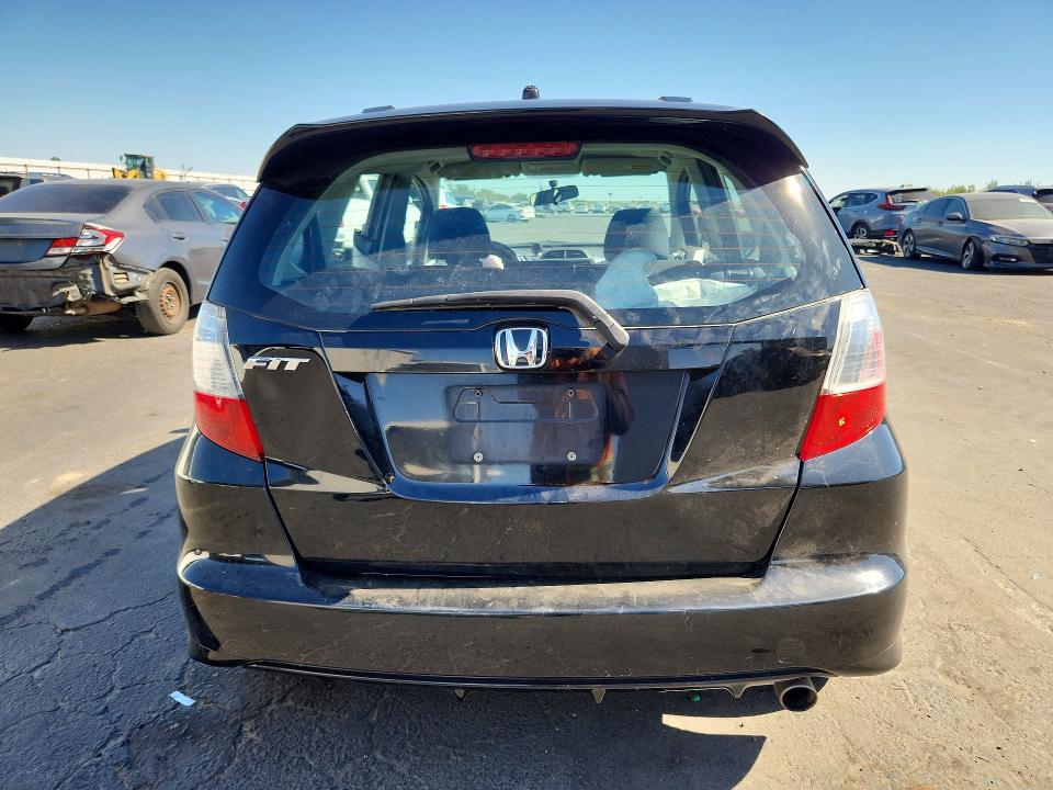 61151926 :رقم المزاد ، JHMGE88499S023038 vin ، 2009 Honda Fit مزاد بيع