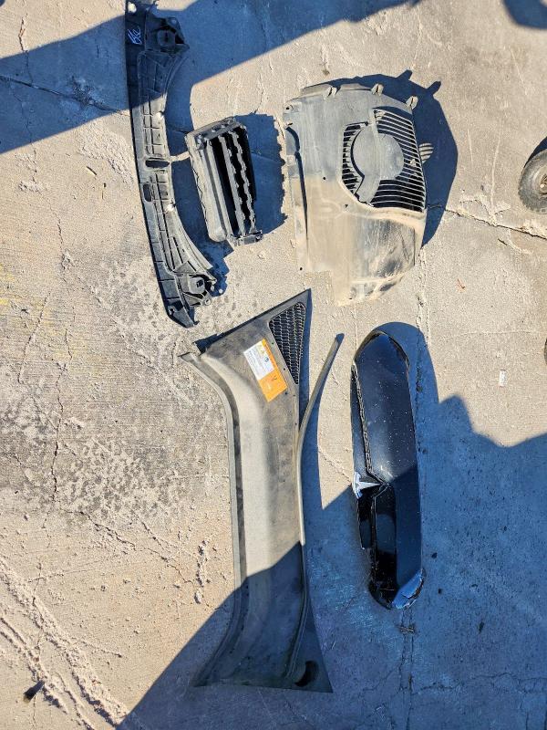 Продажа на аукционе авто 2014 Tesla Model S, vin: 5YJSA1H16EFP32943, номер лота: 62327946