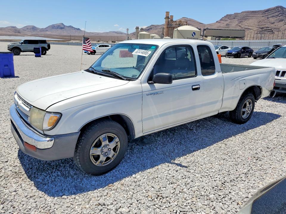 62414686 :رقم المزاد ، 4TAVL52N4XZ448780 vin ، 1999 Toyota Tacoma مزاد بيع