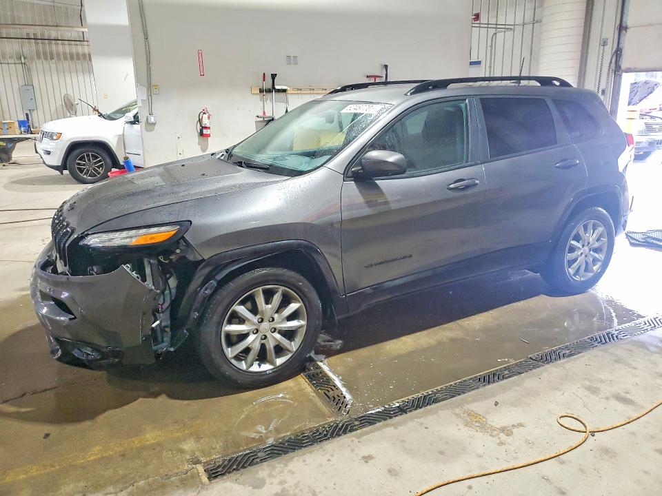 Продажа на аукционе авто 2018 Jeep Cherokee, vin: 1C4PJMCX0JD586592, номер лота: 62487706