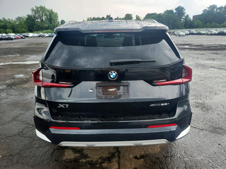 Продаж на аукціоні авто 2023 Bmw X1, vin: WBX73EF01P5W55813, номер лоту: 61382576