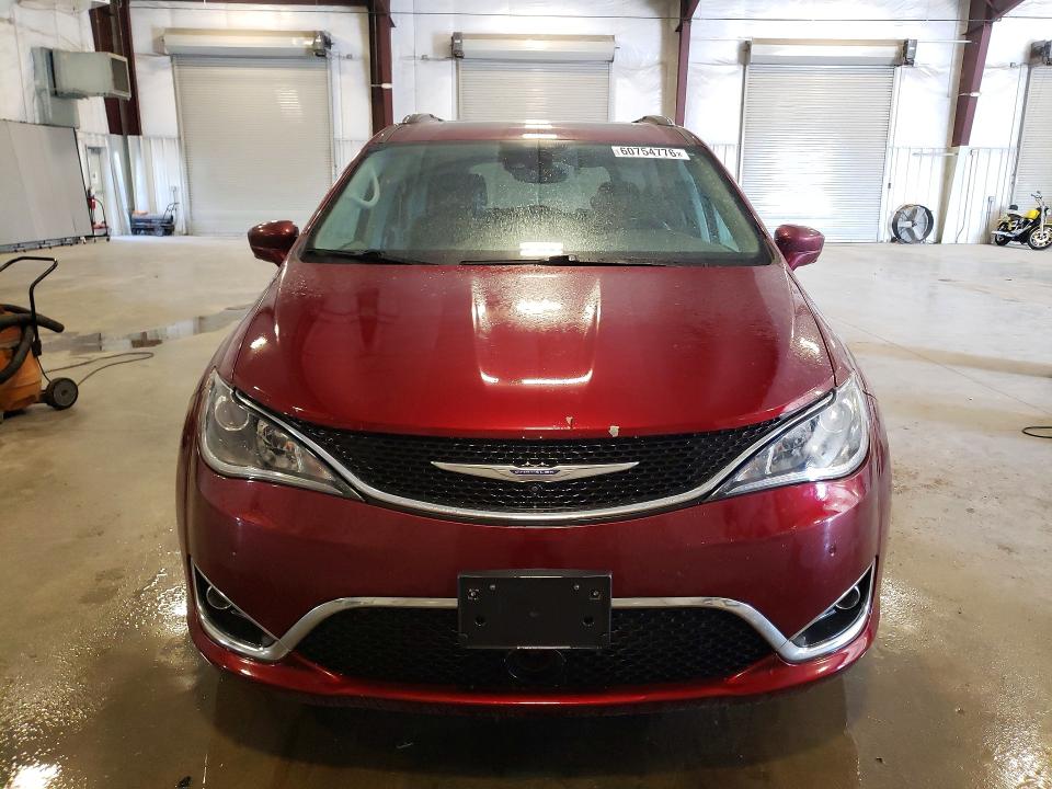 60754776 :رقم المزاد ، 2C4RC1EG8JR333841 vin ، 2018 Chrysler Pacifica مزاد بيع