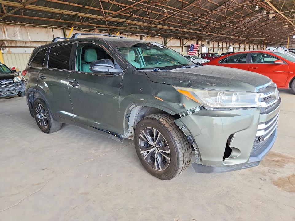 Aukcja sprzedaży 2018 Toyota Highlander, vin: 5TDBZRFH1JS838536, numer aukcji: 61776136