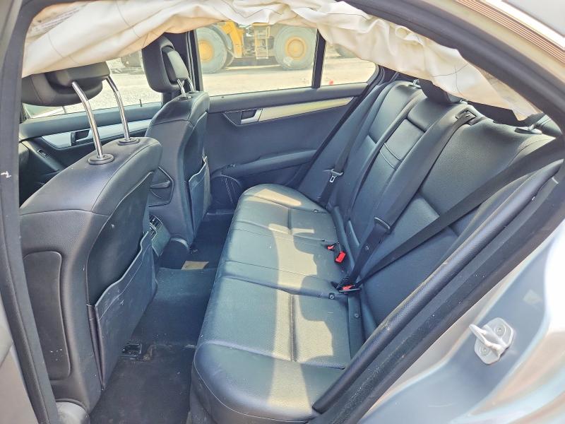 2014 Mercedes-benz C-class მანქანა იყიდება აუქციონზე, vin: WDDGF8ABXER305624, აუქციონის ნომერი: 60299916