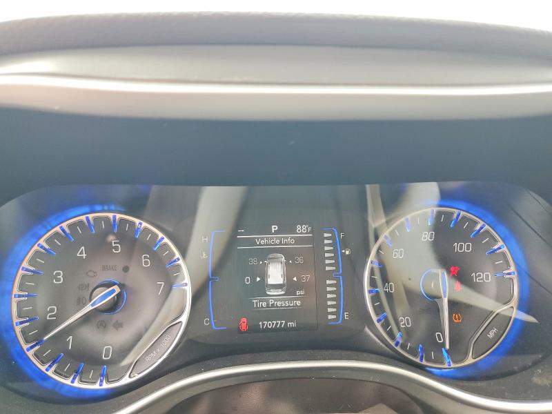 60427616 :رقم المزاد ، 2C4RC1CGXKR734103 vin ، 2019 Chrysler Pacifica مزاد بيع