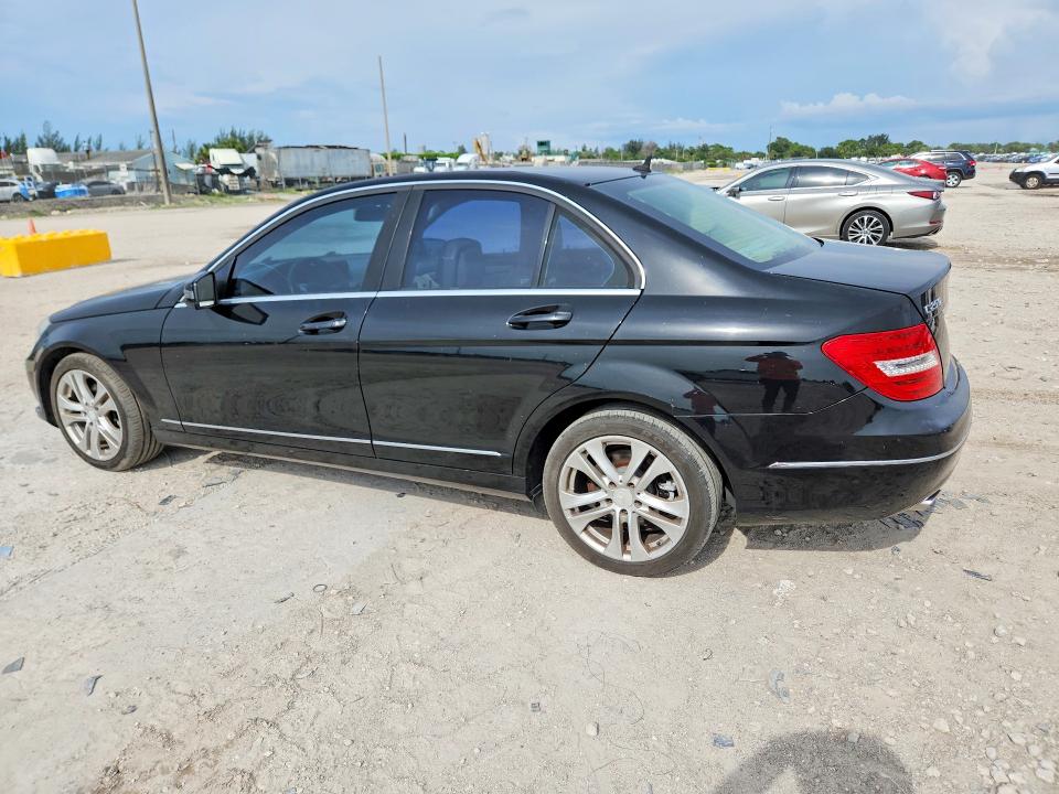 Продаж на аукціоні авто 2013 Mercedes-benz C, vin: WDDGF4HB3DR270535, номер лоту: 63503636