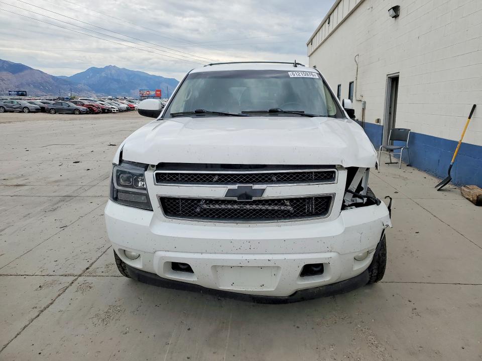 61215976 :رقم المزاد ، 1GNUKJE33AR262099 vin ، 2010 Chevrolet Suburban مزاد بيع
