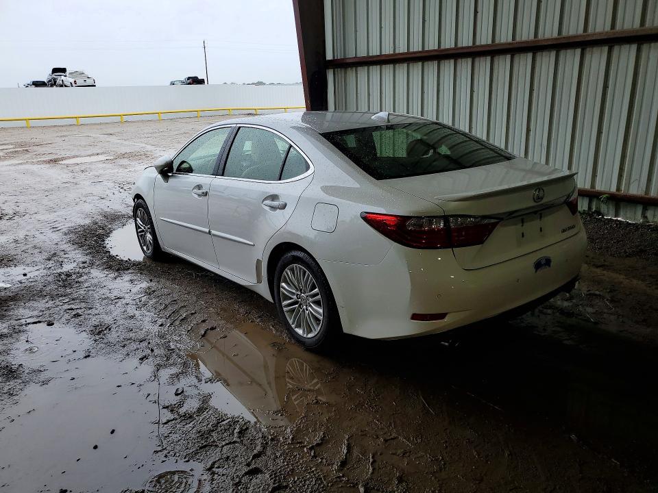 60641596 :رقم المزاد ، JTHBK1GG0F2182015 vin ، 2015 Lexus Es مزاد بيع