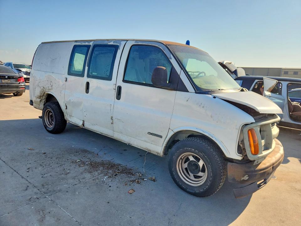 51519456 :رقم المزاد ، 1GCFG15W0Y1119682 vin ، 2000 Chevrolet Express G1500 مزاد بيع