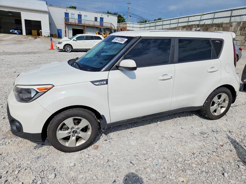 2017 Kia Soul მანქანა იყიდება აუქციონზე, vin: KNDJN2A27H7428541, აუქციონის ნომერი: 60472066