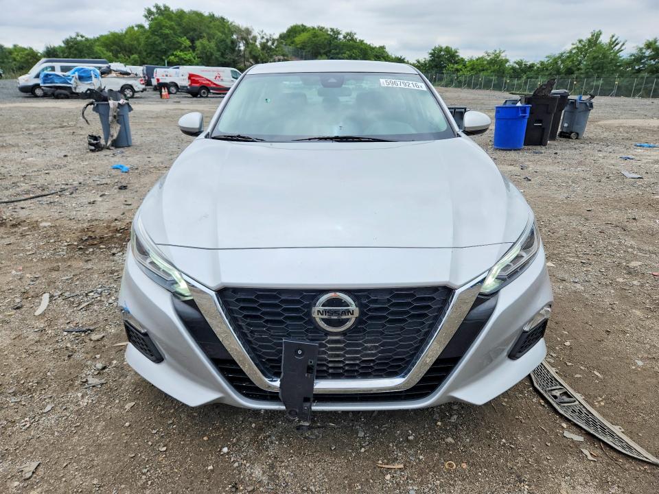 59679216 :رقم المزاد ، 1N4BL4DV1MN416764 vin ، 2021 Nissan Altima مزاد بيع
