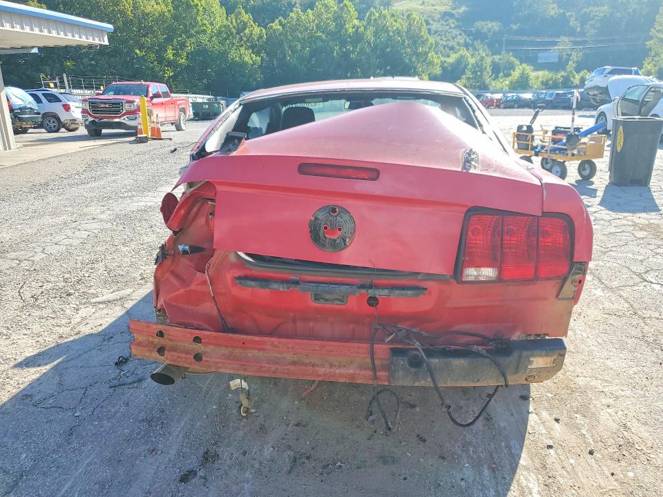 2005 Ford Mustang მანქანა იყიდება აუქციონზე, vin: 1ZVFT82H555103781, აუქციონის ნომერი: 62055916