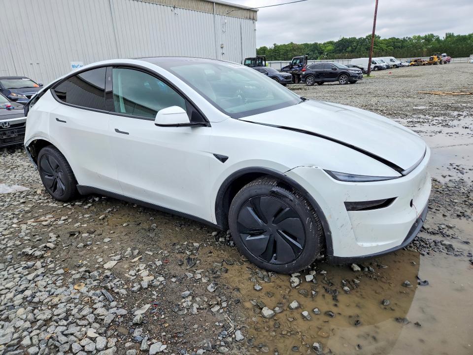59300816 :رقم المزاد ، 7SAYGDEEXTA388998 vin ، 2026 Tesla Model Y مزاد بيع