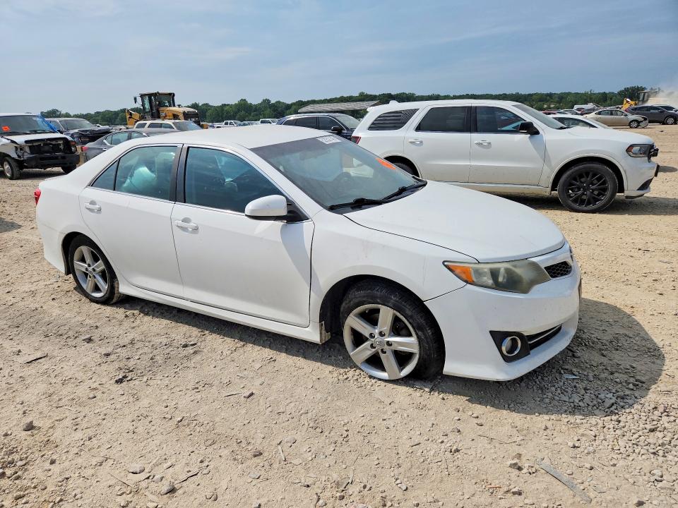 62052146 :رقم المزاد ، 4T1BF1FK4CU538585 vin ، 2012 Toyt Camry مزاد بيع