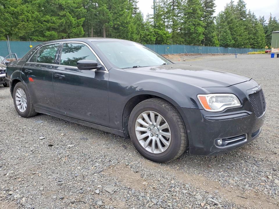 Продажа на аукционе авто 2013 Chrysler 300, vin: 2C3CCAAG2DH588334, номер лота: 60435656