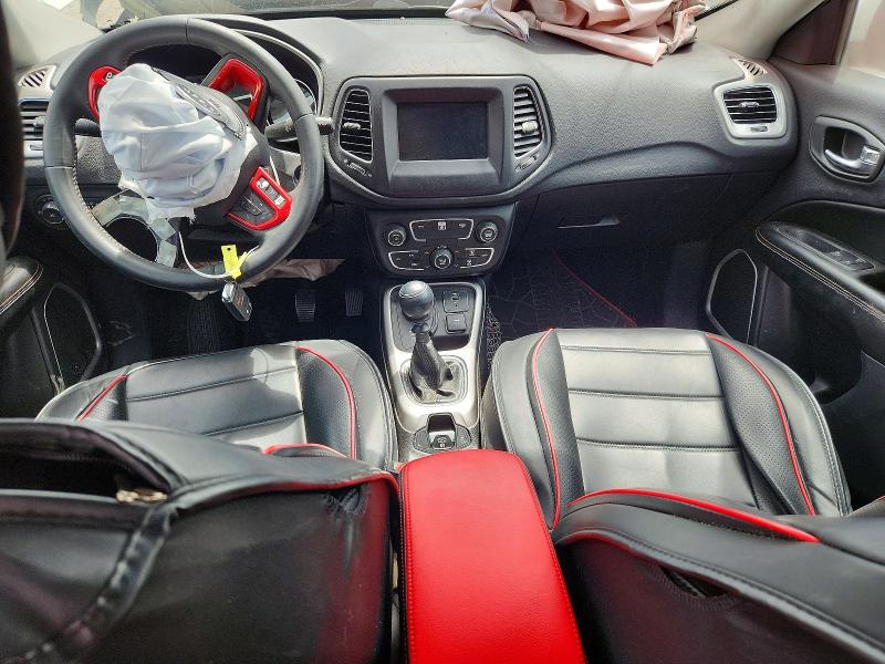 62442516 :رقم المزاد ، 3C4NJDBBXJT342424 vin ، 2018 Jeep Compass مزاد بيع