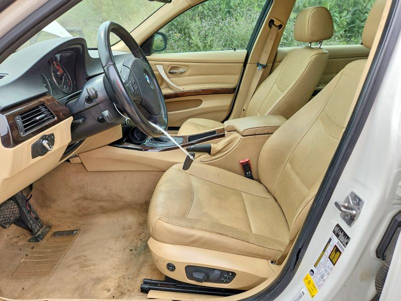 61608786 :رقم المزاد ، WBAPH7C57BE850556 vin ، 2011 Bmw 328 مزاد بيع
