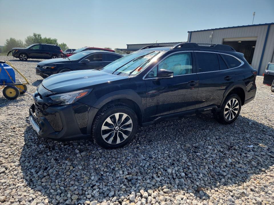 62714826 :رقم المزاد ، 4S4BTGND8P3141360 vin ، 2023 Subaru Outback مزاد بيع