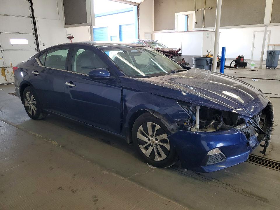 Продажа на аукционе авто 2019 Nissan Altima, vin: 1N4BL4BV5KN315713, номер лота: 61622196