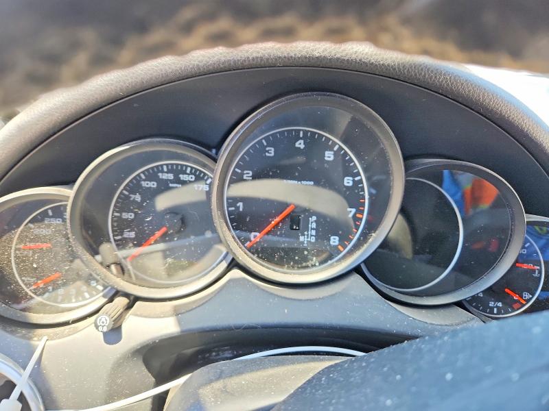 60487776 :رقم المزاد ، WP1AA2A27ELA91737 vin ، 2014 Porsche Cayenne مزاد بيع