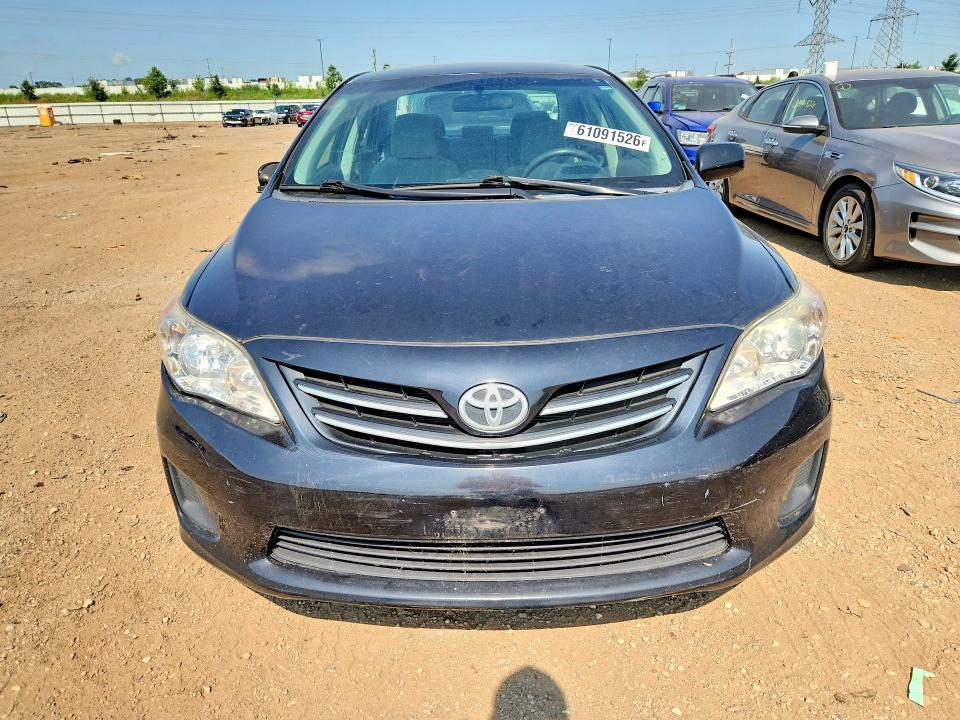61091526 :رقم المزاد ، 5YFBU4EE9DP168594 vin ، 2013 Toyota Corolla مزاد بيع