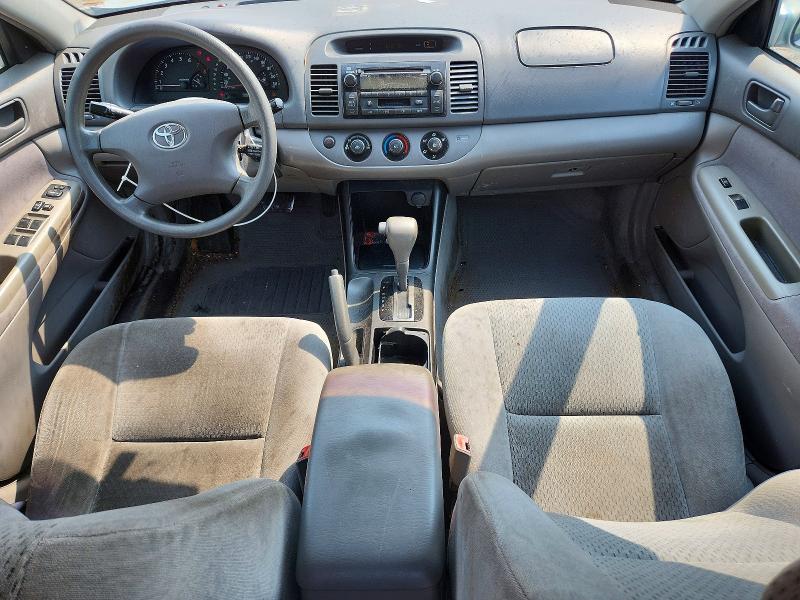 2004 Toyota Camry მანქანა იყიდება აუქციონზე, vin: 4T1BF32KX4U577118, აუქციონის ნომერი: 60835436