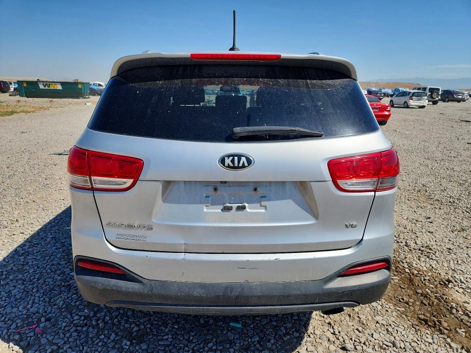 2017 Kia Sorento მანქანა იყიდება აუქციონზე, vin: 5XYPGDA5XHG233272, აუქციონის ნომერი: 63509146