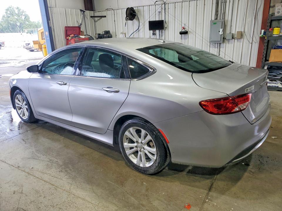 62628596 :رقم المزاد ، 1C3CCCAB7FN680937 vin ، 2015 Chrysler 200 مزاد بيع