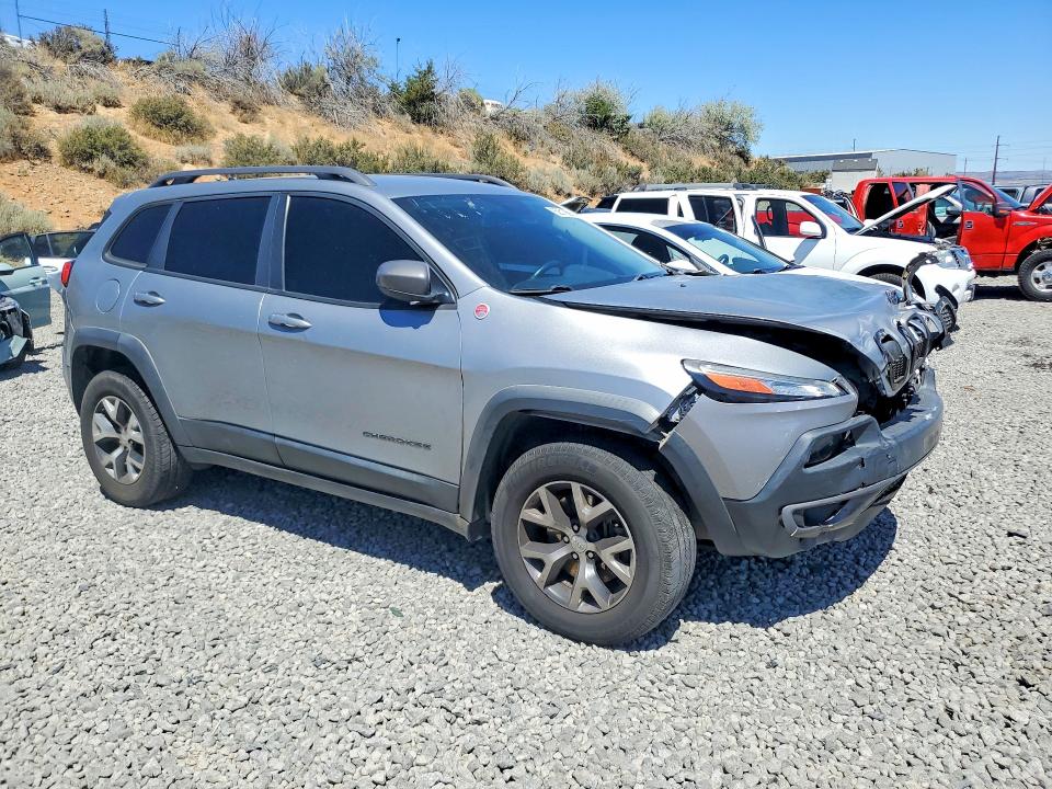Продаж на аукціоні авто 2015 Jeep Cherokee, vin: 1C4PJMBB2FW751043, номер лоту: 62510566