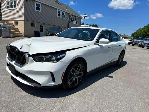 60558586 :رقم المزاد ، WBA43FJ09TCV72808 vin ، 2026 Bmw 530 مزاد بيع