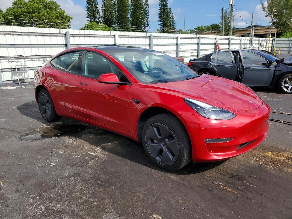 Продажа на аукционе авто 2022 Tesla Model 3, vin: 5YJ3E1EB1NF103404, номер лота: 59729856