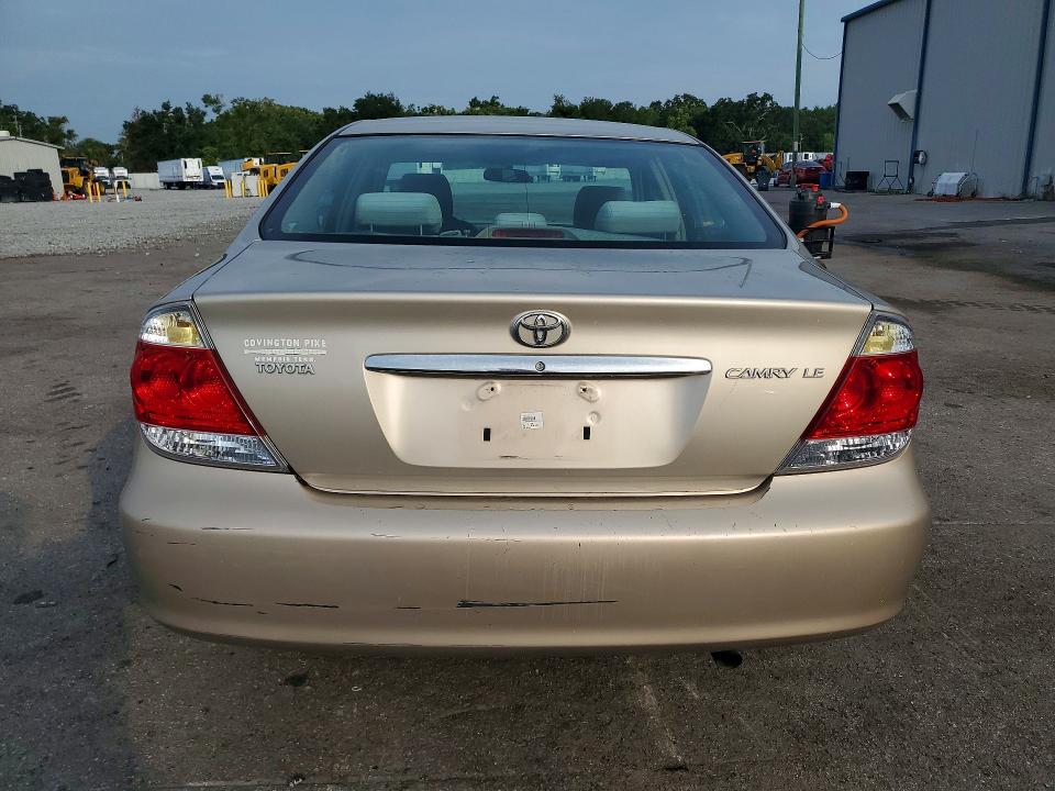 62974826 :رقم المزاد ، 4T1BE32K55U941952 vin ، 2005 Toyota Camry مزاد بيع