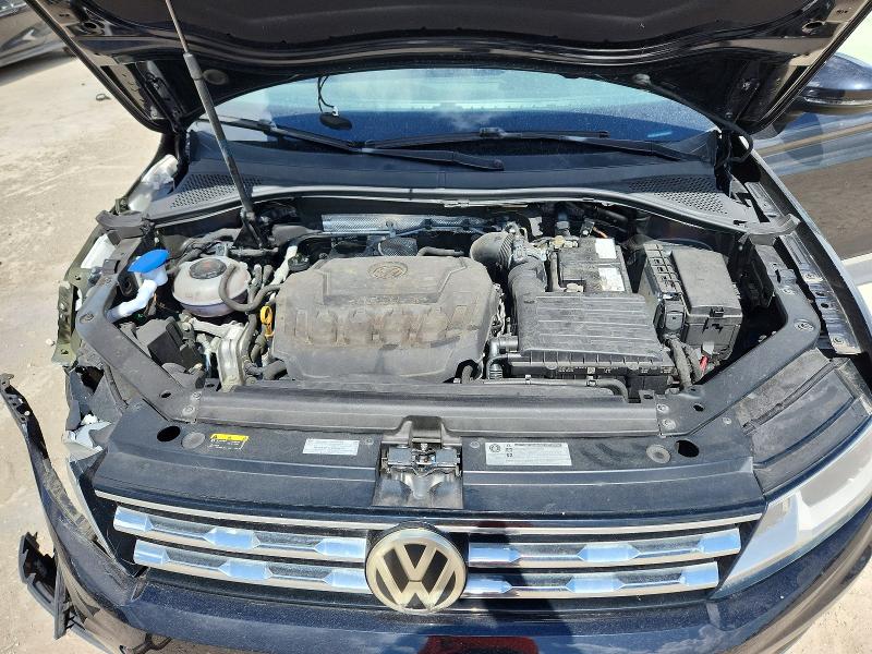 62099096 :رقم المزاد ، 3VV3B7AX6JM088399 vin ، 2018 Volkswagen Tiguan مزاد بيع