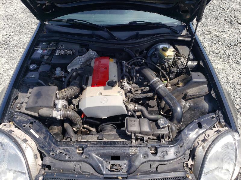 Aukcja sprzedaży 2000 Mercedes-benz Slk, vin: WDBKK47F1YF158973, numer aukcji: 61921556