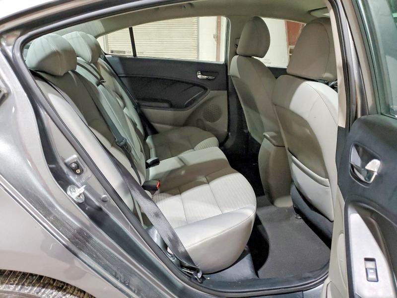 62740256 :رقم المزاد ، KNAFX4A62G5500963 vin ، 2016 Kia Forte مزاد بيع