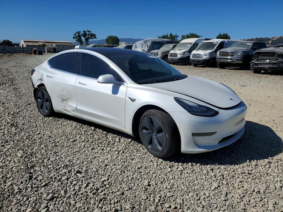 2020 Tesla Model 3 მანქანა იყიდება აუქციონზე, vin: 5YJ3E1EB4LF665956, აუქციონის ნომერი: 61551606